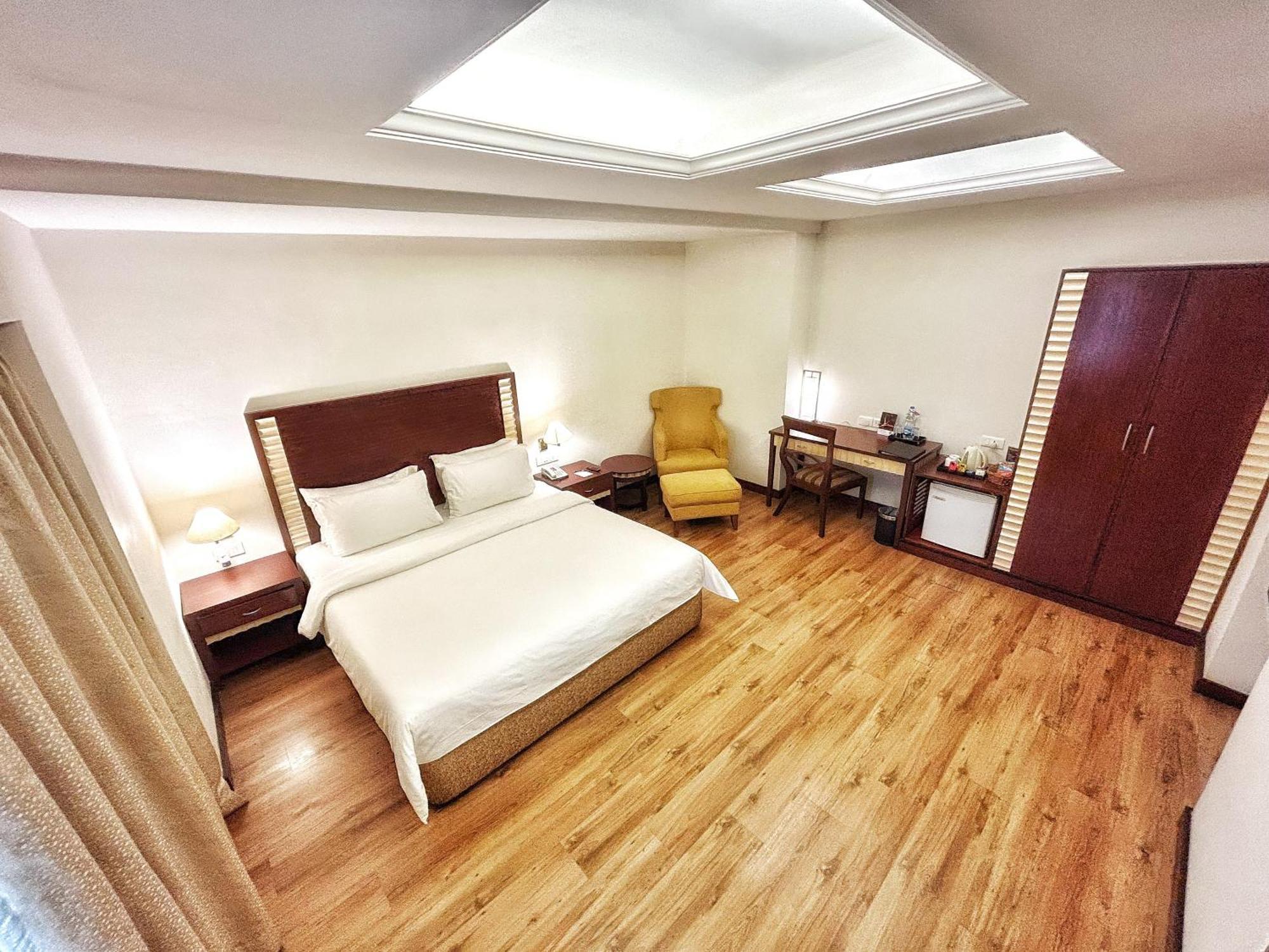 The Residency 3*
