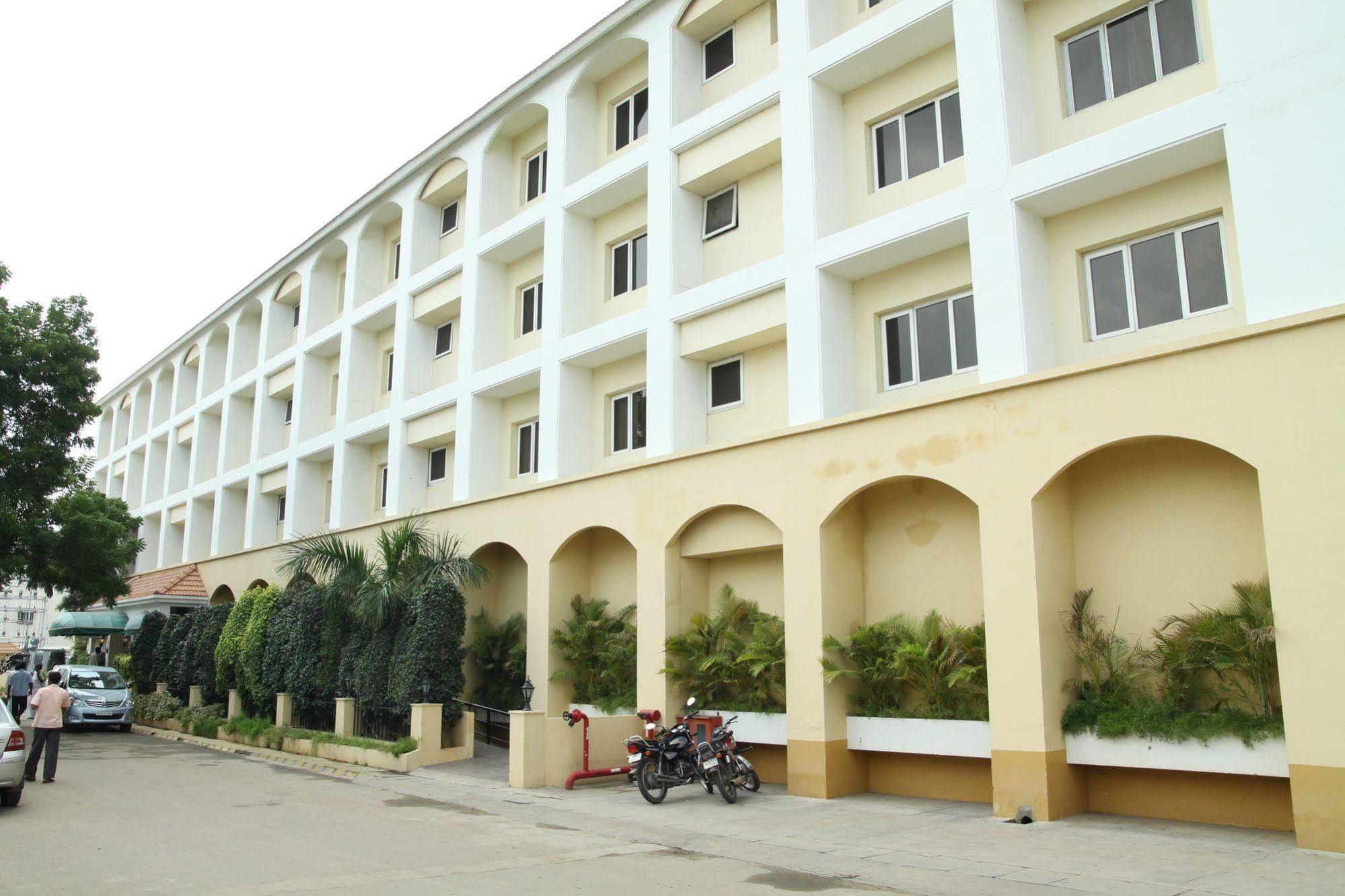 The Residency 3*